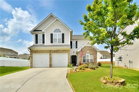 10924 Sand River Ct, Davidson, NC 28036 photo 1