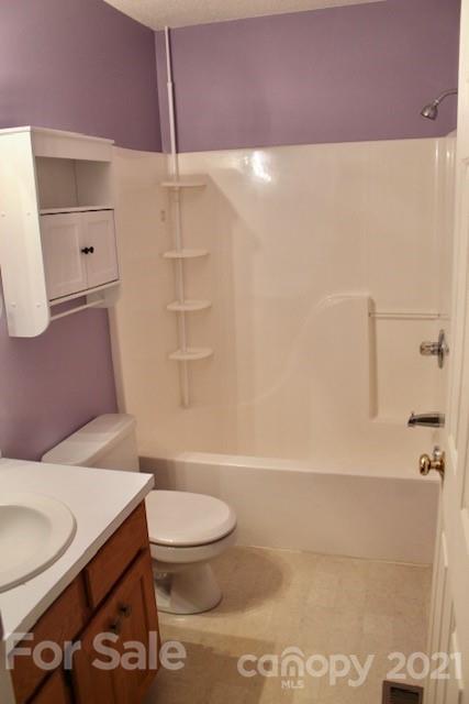 3909 County Home Rd, Conover, NC 28613 photo 9
