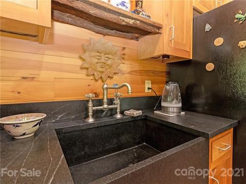 545 Sandy Ln, Brevard, NC 28712 photo 9