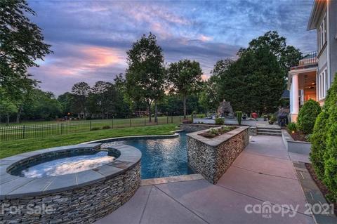 13710 Robert Walker Dr, Davidson, NC 28036 photo 4