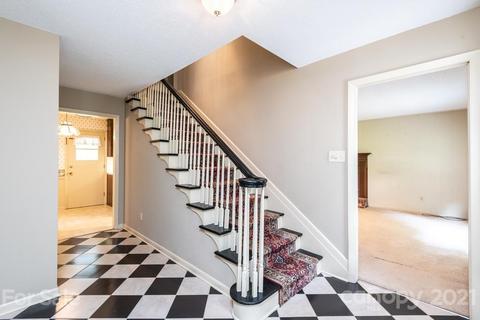 601 4th Ave NE, Conover, NC 28613 photo 8