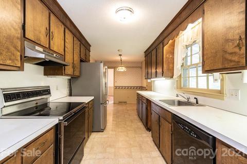 601 4th Ave NE, Conover, NC 28613 photo 17