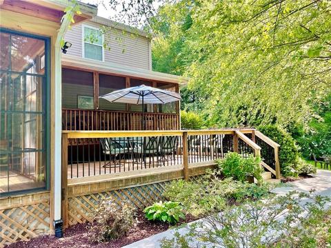 127 Flora Ln, Harmony, NC 28634 photo 9
