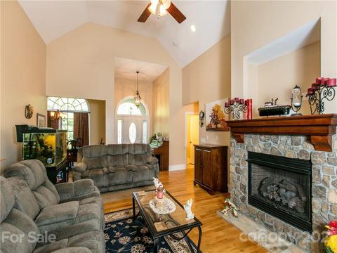 113 Bridge Ln, Tryon, NC 28782 photo 7