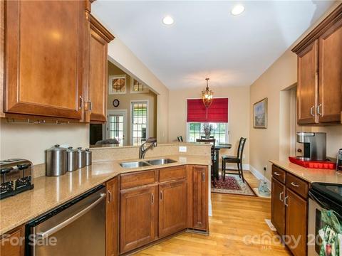 113 Bridge Ln, Tryon, NC 28782 photo 13