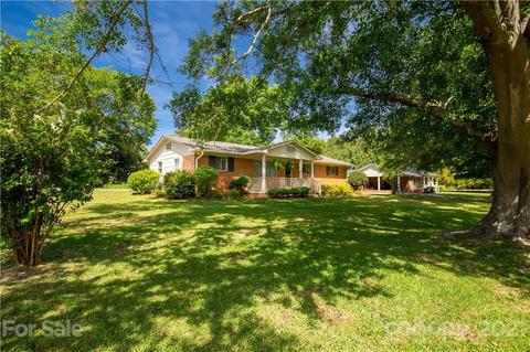 2438 Cane Mill Rd, Lancaster, SC 29720 photo 2