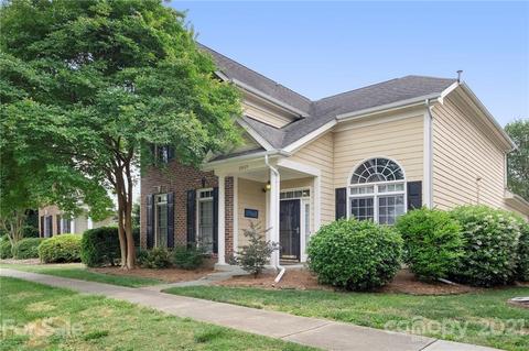 20225 Harroway Dr, Cornelius, NC 28031 photo 1