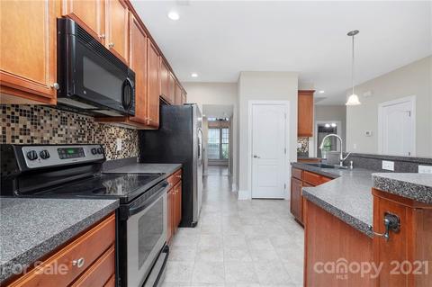 20225 Harroway Dr, Cornelius, NC 28031 photo 2