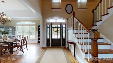 6677 Fox Ridge Cir, Davidson, NC 28036 photo 11