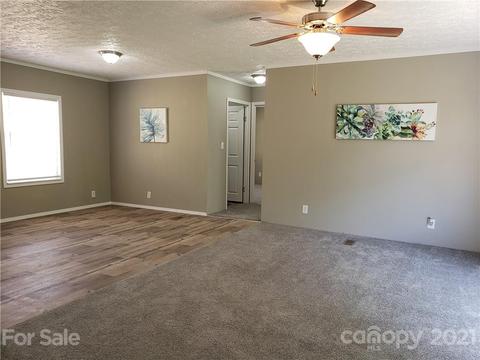 926 Jackson Loop Rd, Flat Rock, NC 28731 photo 4