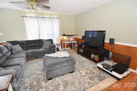 2107 Kyle Ct SE, Conover, NC 28613 photo 11