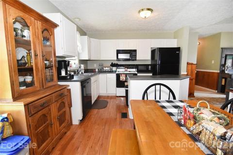 2107 Kyle Ct SE, Conover, NC 28613 photo 26