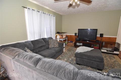 2107 Kyle Ct SE, Conover, NC 28613 photo 12