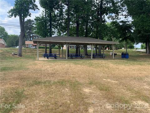 1805 Cedrow Dr, High Point, NC 27260 photo 32