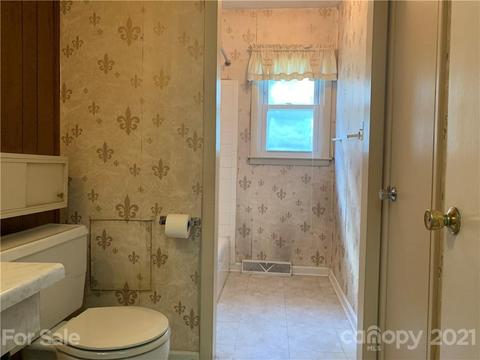1805 Cedrow Dr, High Point, NC 27260 photo 19