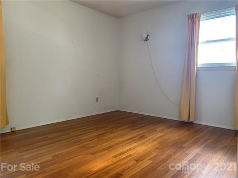1805 Cedrow Dr, High Point, NC 27260 photo 29