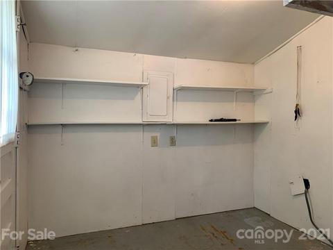 1805 Cedrow Dr, High Point, NC 27260 photo 17