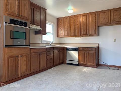 1805 Cedrow Dr, High Point, NC 27260 photo 11