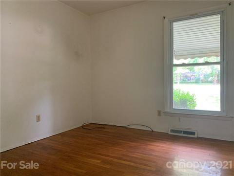 1805 Cedrow Dr, High Point, NC 27260 photo 22