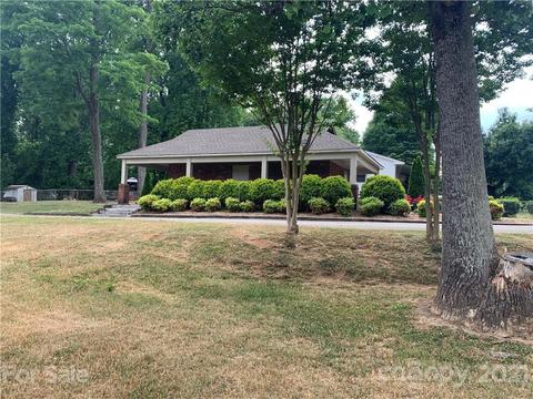1805 Cedrow Dr, High Point, NC 27260 photo 34