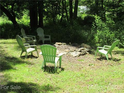 109 Old Rogers Ln, Sylva, NC 28779 photo 19