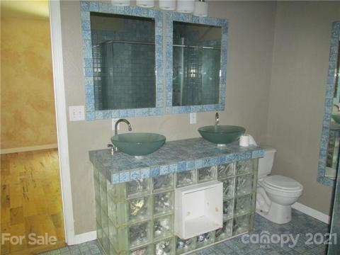 109 Old Rogers Ln, Sylva, NC 28779 photo 13