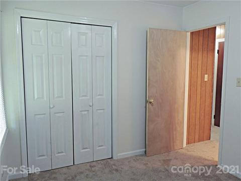 1835 Young Dr, Conover, NC 28613 photo 11