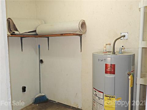 1835 Young Dr, Conover, NC 28613 photo 13