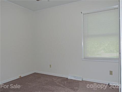 1835 Young Dr, Conover, NC 28613 photo 10