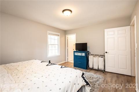 300 Mel Ln, Crouse, NC 28033 photo 18