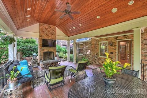 2011 Forest Dr E, Charlotte, NC 28211 photo 27