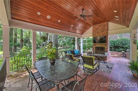 2011 Forest Dr E, Charlotte, NC 28211 photo 25