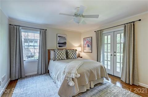 2011 Forest Dr E, Charlotte, NC 28211 photo 19