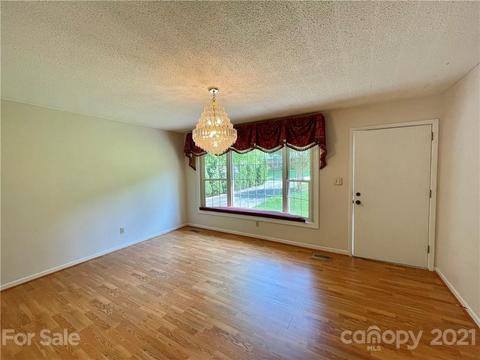 115 Garrison Dr, Morganton, NC 28655 photo 3
