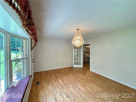 115 Garrison Dr, Morganton, NC 28655 photo 4