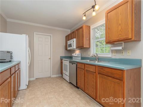 100 Ridgeline Rd, Clyde, NC 28721 photo 9