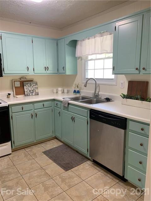 87 Pendleton Rdg, Sylva, NC 28779 photo 4