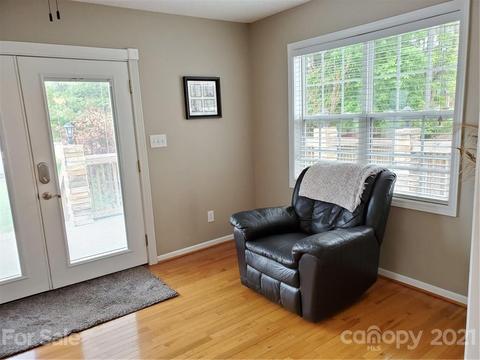 6091 Emory Ln, Hickory, NC 28601 photo 11