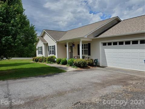 6091 Emory Ln, Hickory, NC 28601 photo 2