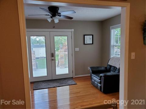 6091 Emory Ln, Hickory, NC 28601 photo 12