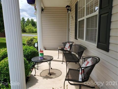 6091 Emory Ln, Hickory, NC 28601 photo 3