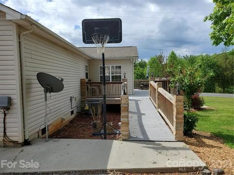 6091 Emory Ln, Hickory, NC 28601 photo 22