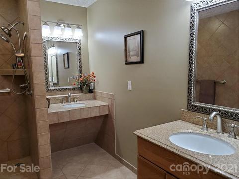 6091 Emory Ln, Hickory, NC 28601 photo 16