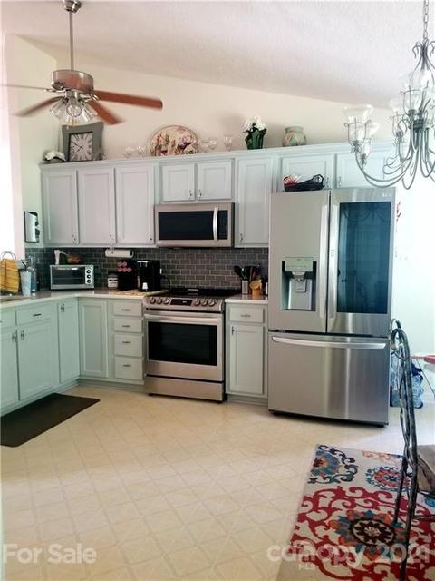 742 8th St E, Oakboro, NC 28129 photo 10