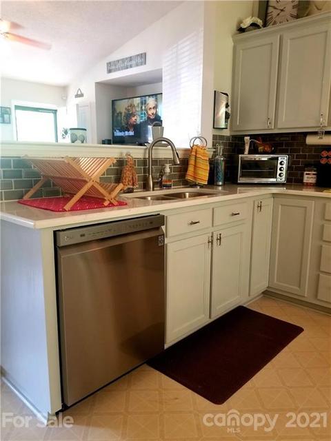 742 8th St E, Oakboro, NC 28129 photo 7