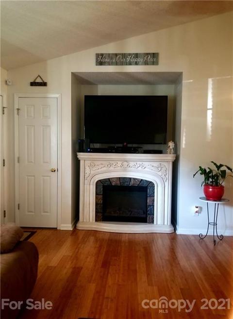 742 8th St E, Oakboro, NC 28129 photo 16
