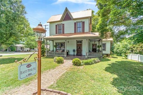 628 E Pine St, Lincolnton, NC 28092 photo 1