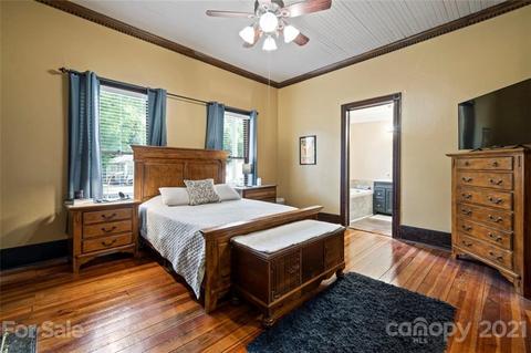 628 E Pine St, Lincolnton, NC 28092 photo 15