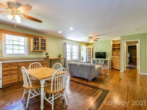 3260 Windswept Ridge Rd, Marshall, NC 28753 photo 8