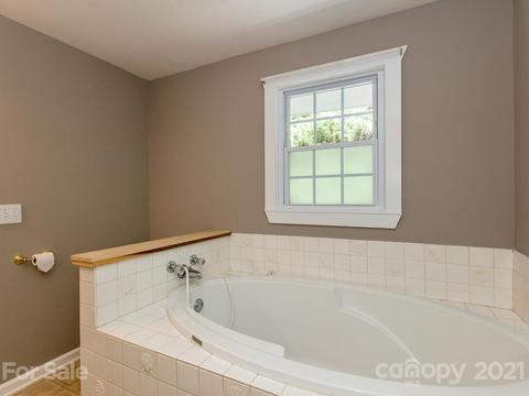 3260 Windswept Ridge Rd, Marshall, NC 28753 photo 22